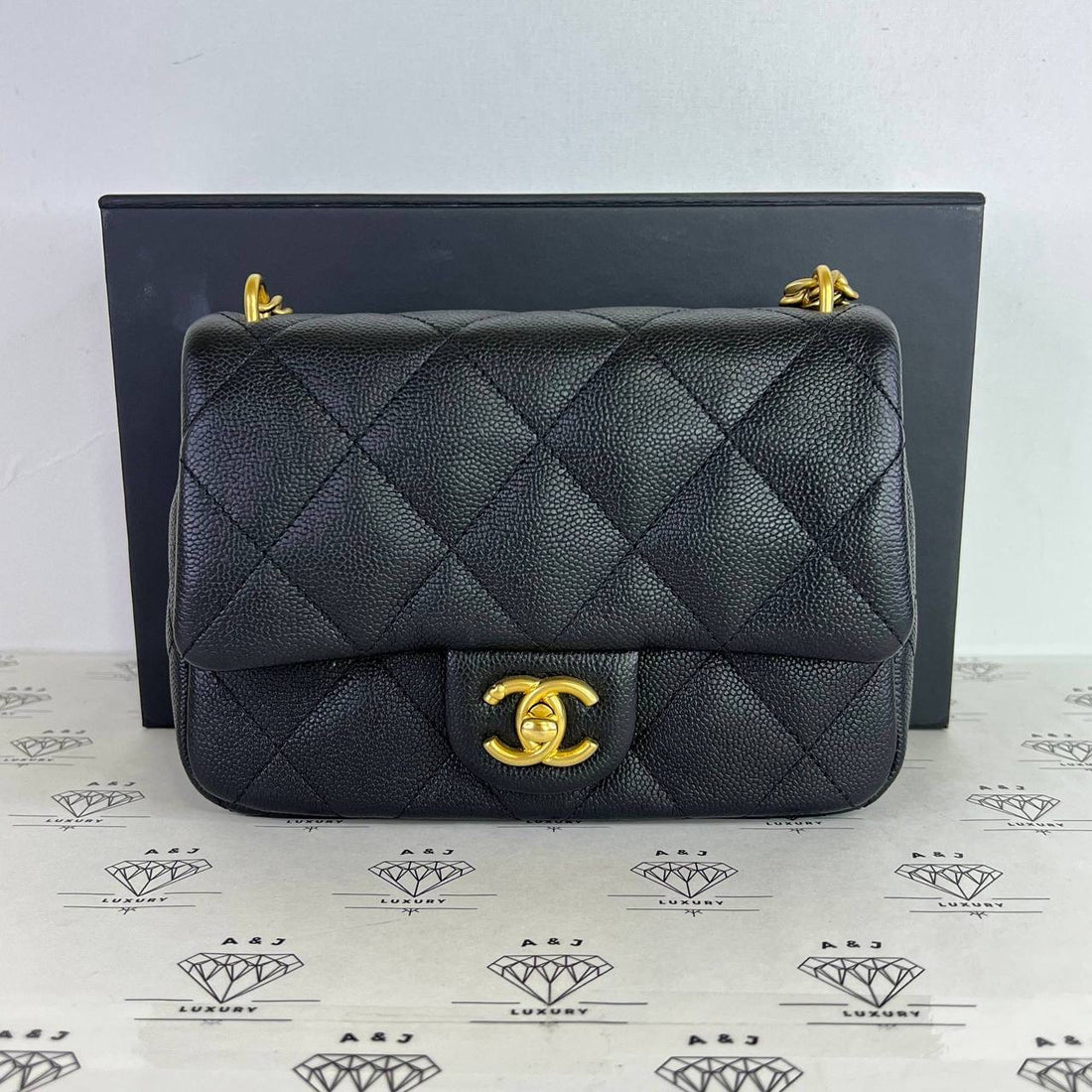 [PRE LOVED] Chanel Small Heart Crush Flap Adjustable Strap in Black Caviar Leather GHW (microchipped)