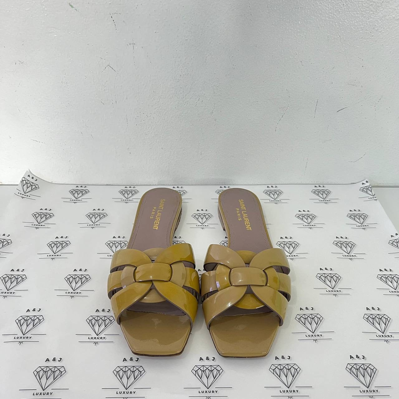 [PRE LOVED] YSL Tribute Flats in Yellow Patent Leather Size 36EU