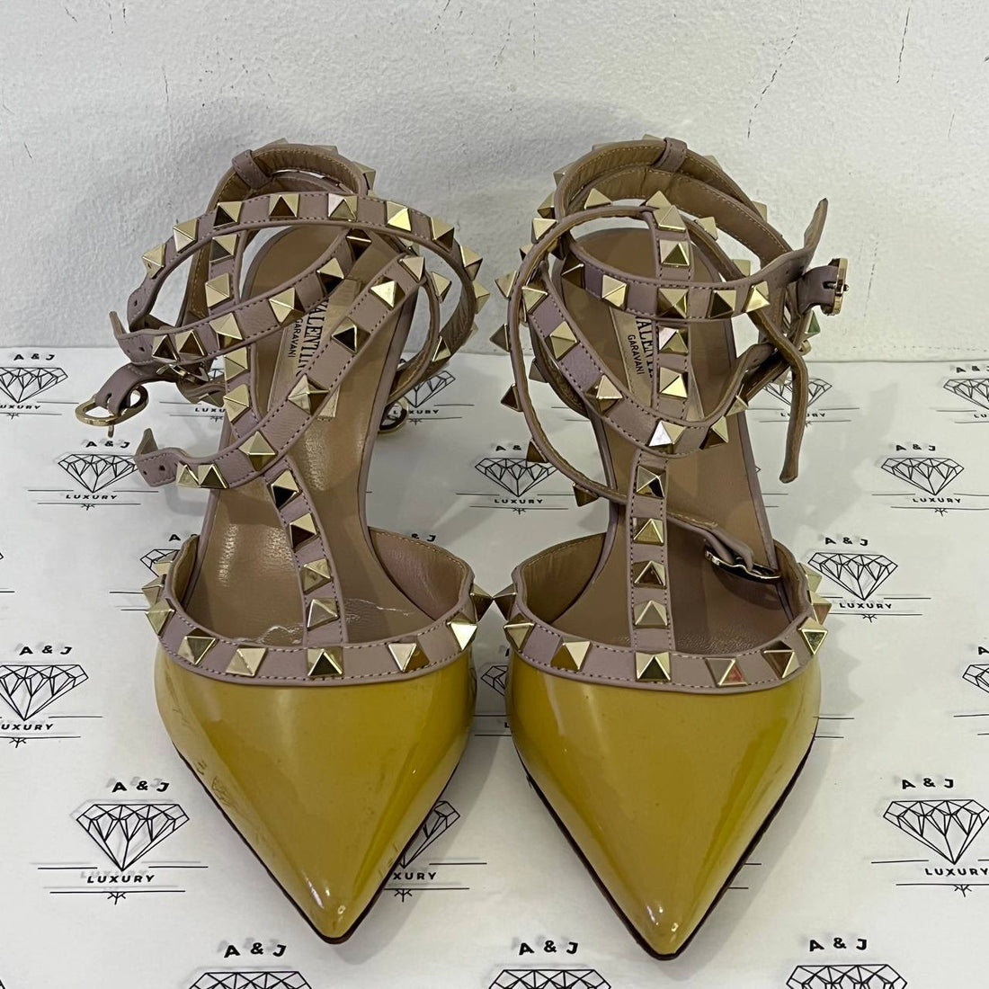 [PRE LOVED] Valentino Rockstud Kitten Heels in Yellow Patent Leather Size 35.5EU