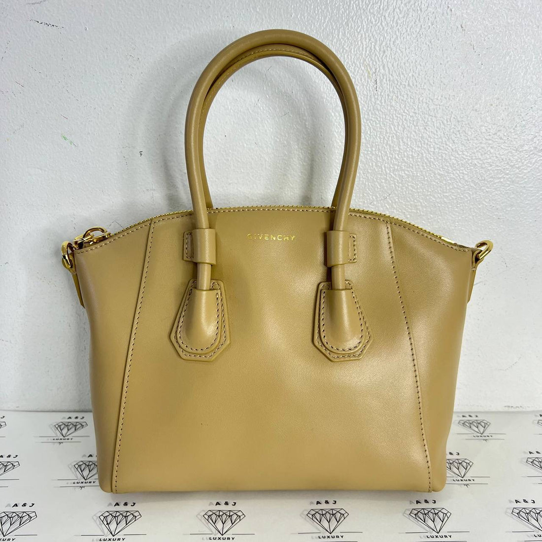 [PRE LOVED] Givenchy Mini Antigona Sport in Beige Smooth Calfskin Leather GHW