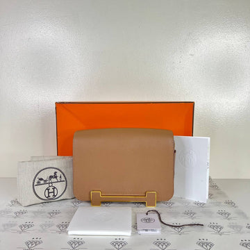 [PRE LOVED] Hermes Geta in Chai/Quebracho Chevre Mysore Leather GHW (Stamp B - 2023)