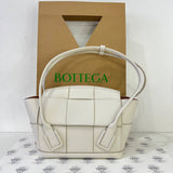 [PRE LOVED] Bottega Veneta Arco Tote in White Intrecciato Leather