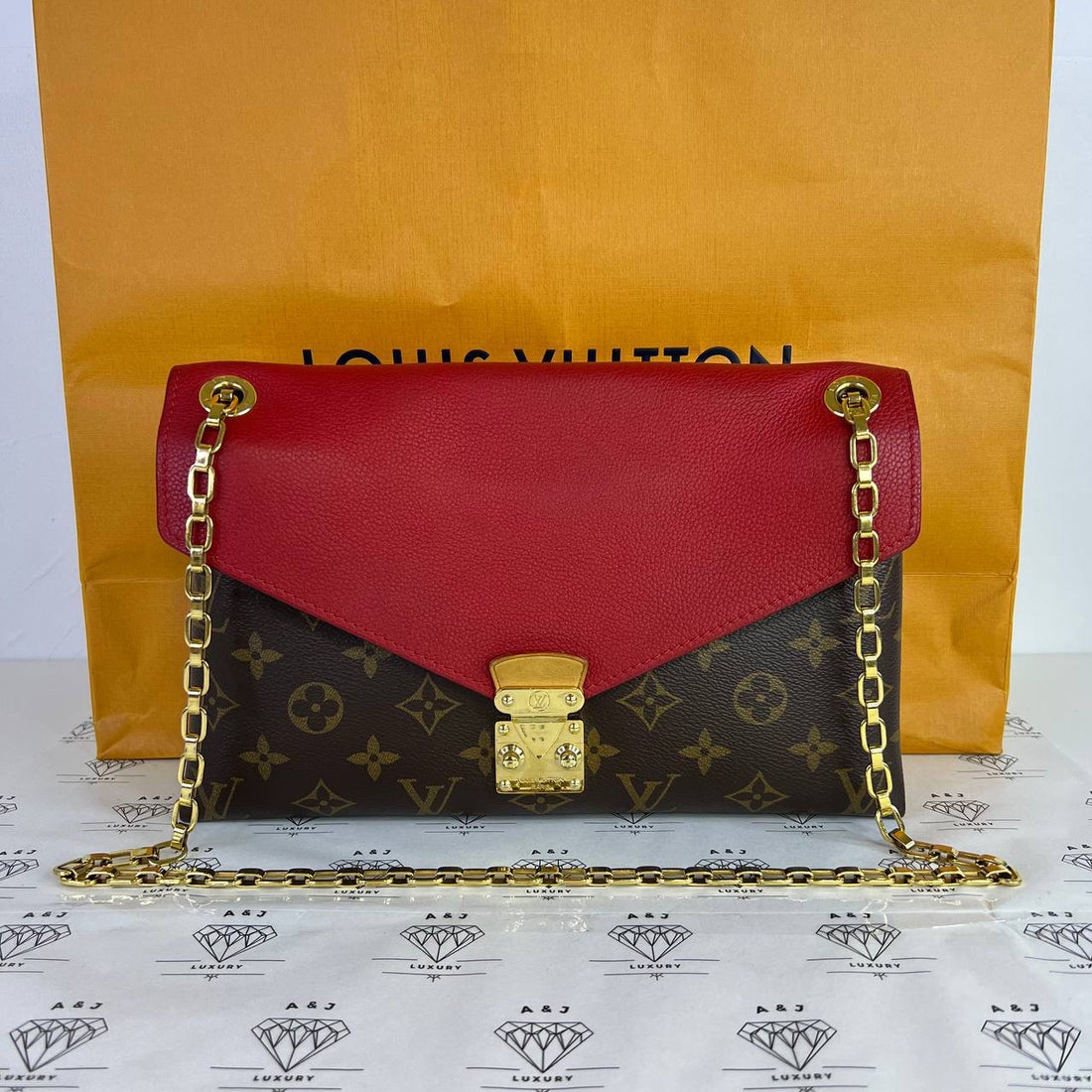 [PRE LOVED] Louis Vuitton Pallas Chain Shoulder Bag in Monogram Red interior (CA3196)