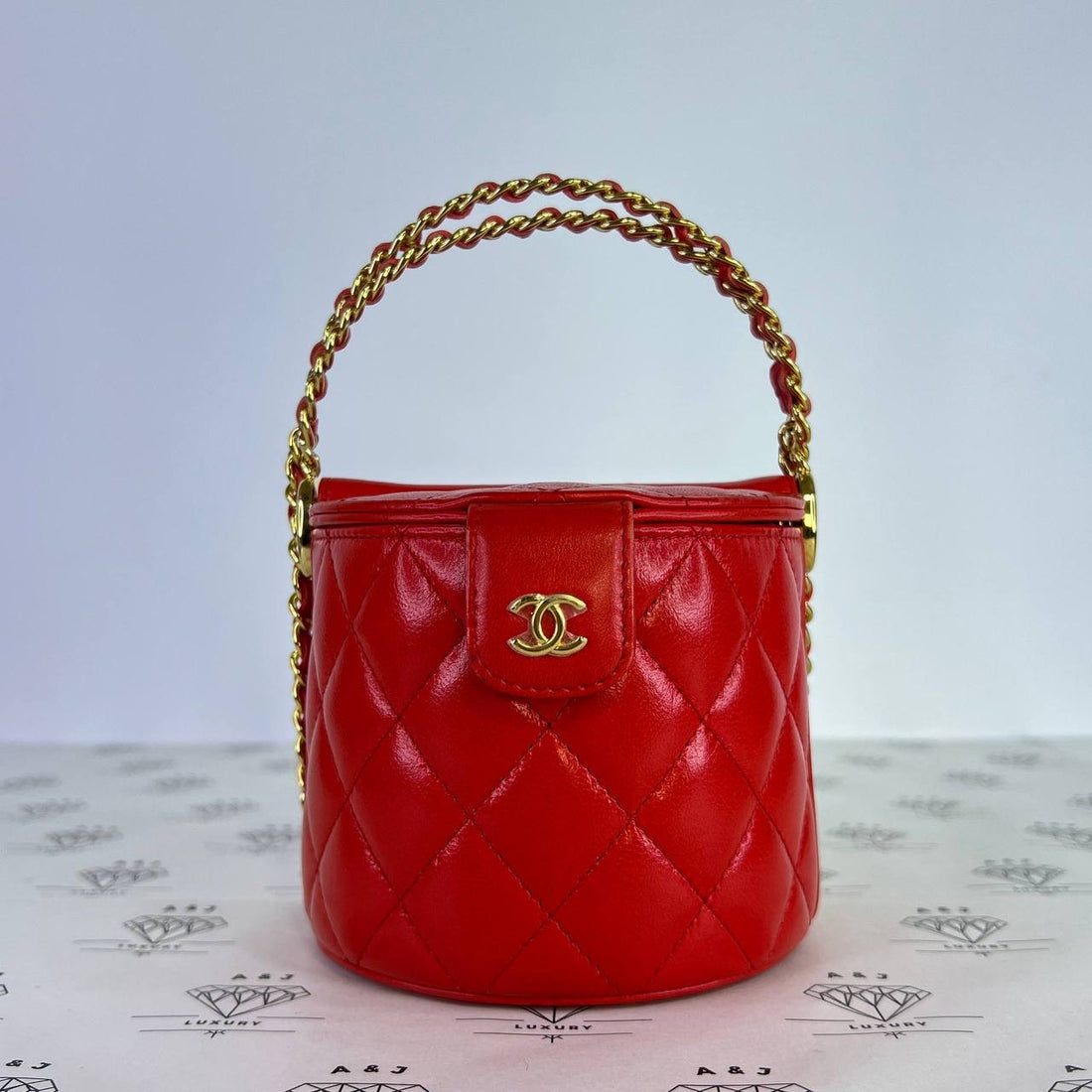 [PRE LOVED] Chanel Round Vanity Case in Red Lambskin Leather GHW (microchipped)