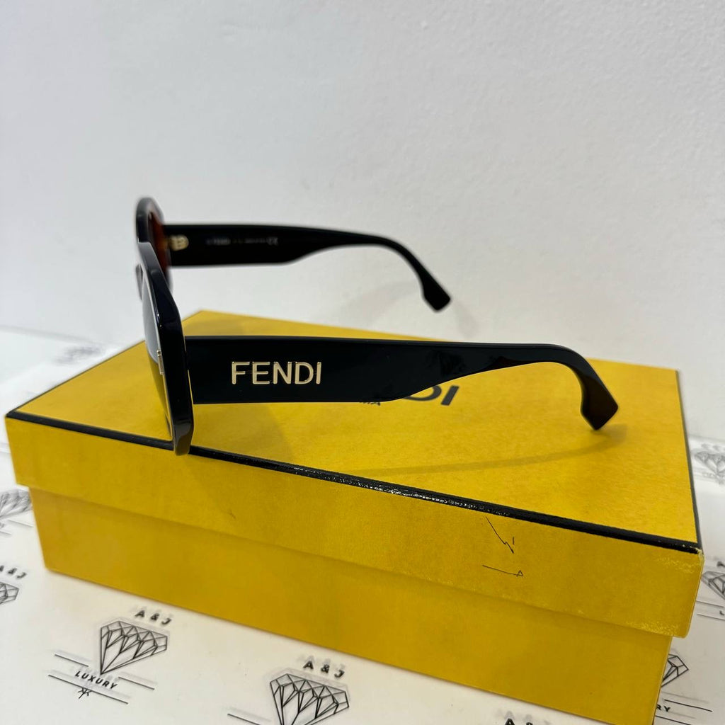 [PRE LOVED] Fendi Oversized Sunglasses in Brown