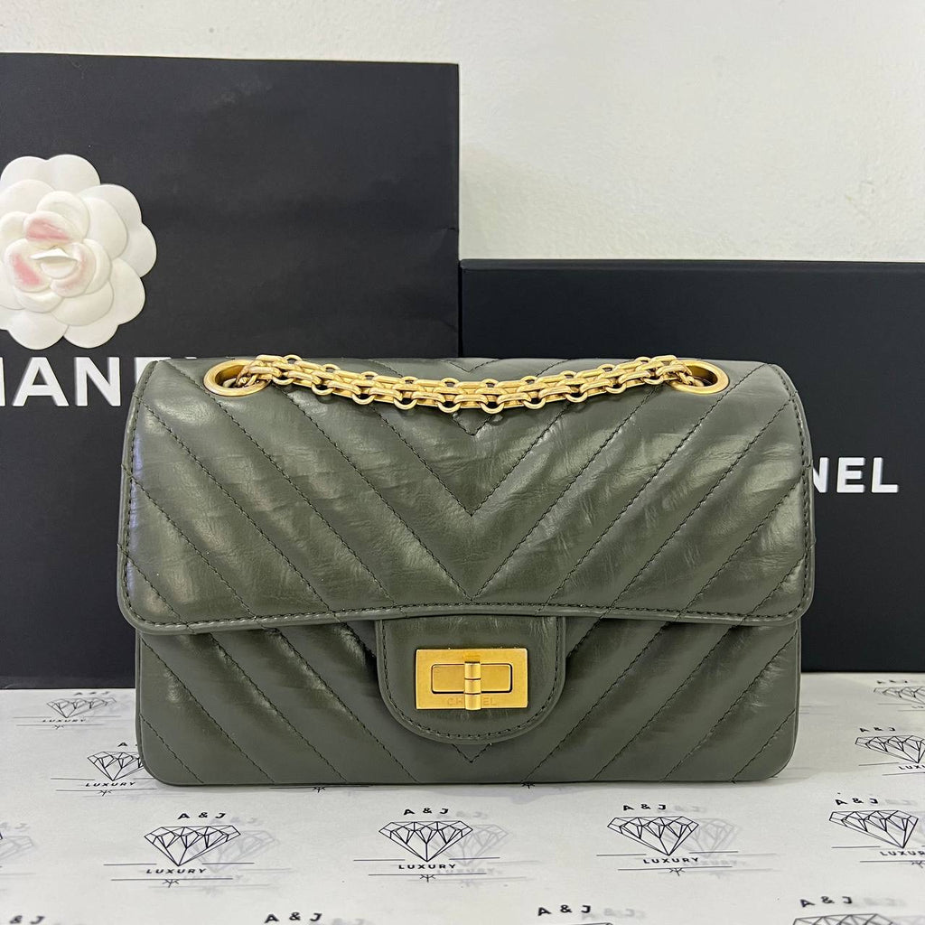 [PRE LOVED] Chanel Mini Reissue 2.55 in Green Distressed Calfskin Leather GHW (microchipped)