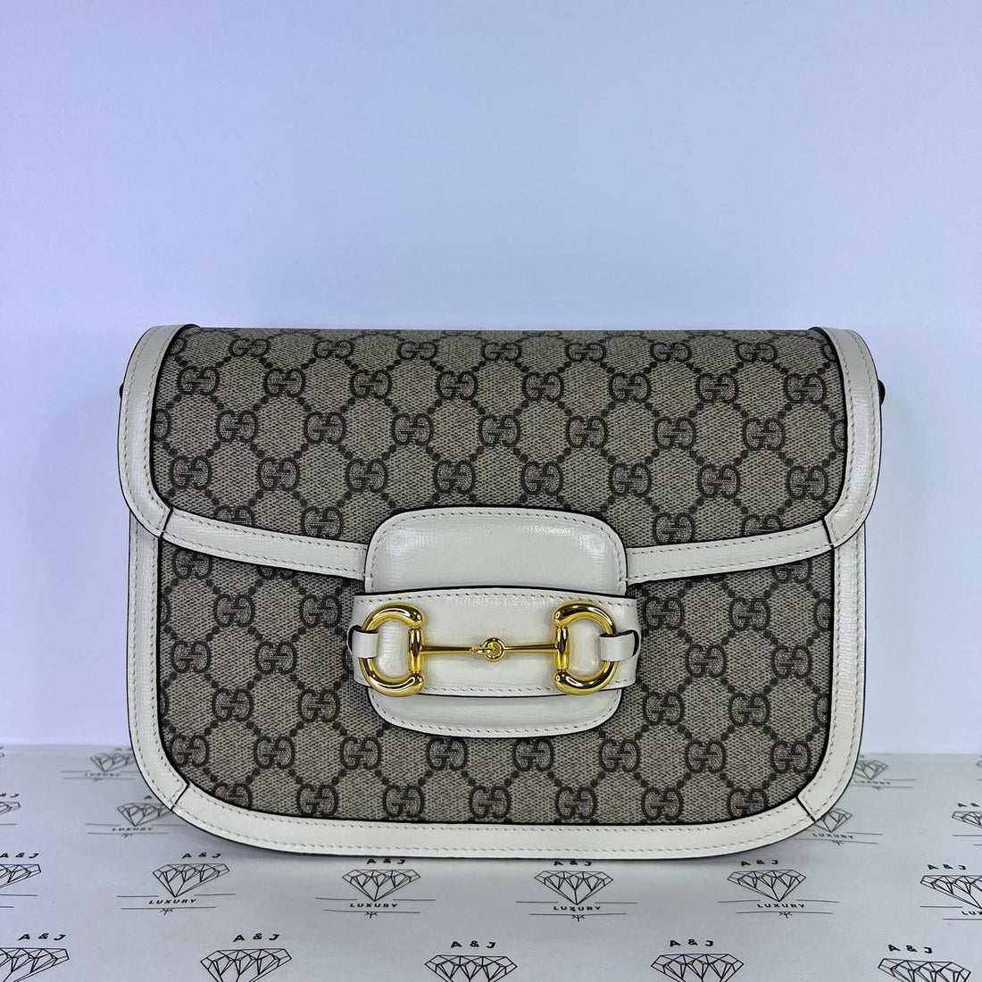[PRE LOVED] Gucci Horsebit 1955 in White GHW