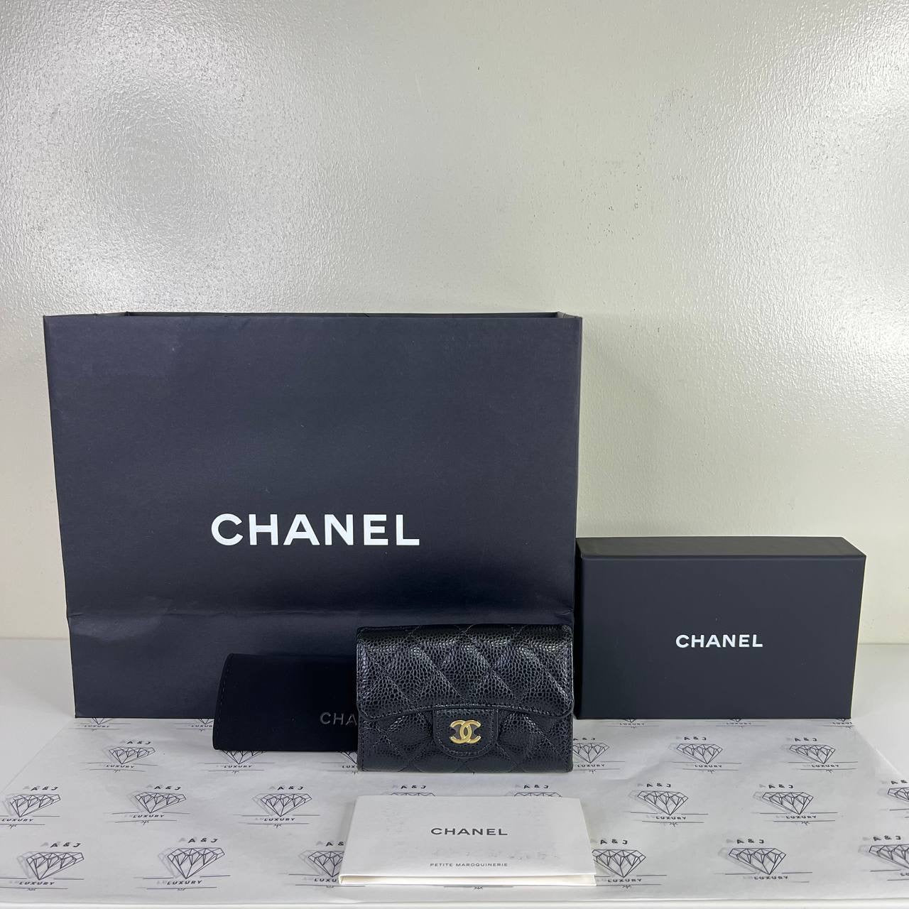 [BRAND NEW] Chanel Classic Flap Cardholder in Black Caviar GHW (microchipped)