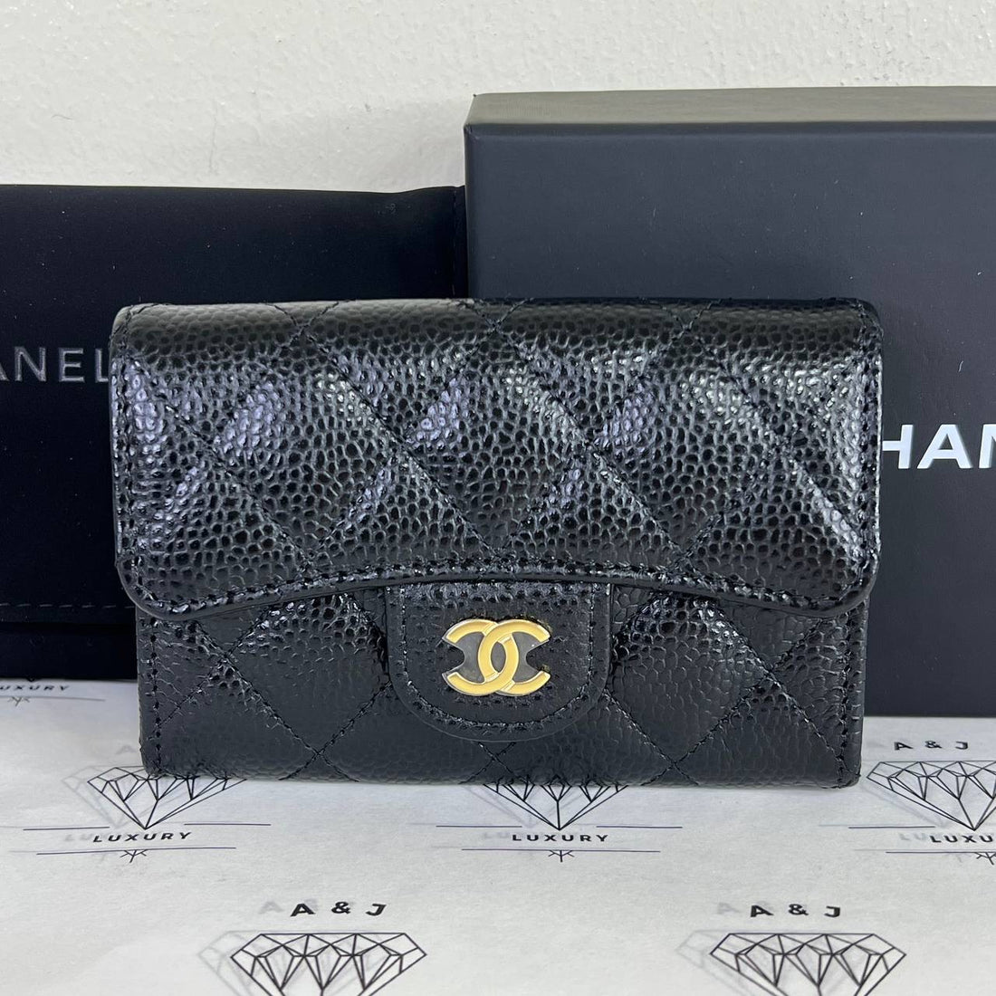 [BRAND NEW] Chanel Classic Flap Cardholder in Black Caviar GHW (microchipped)