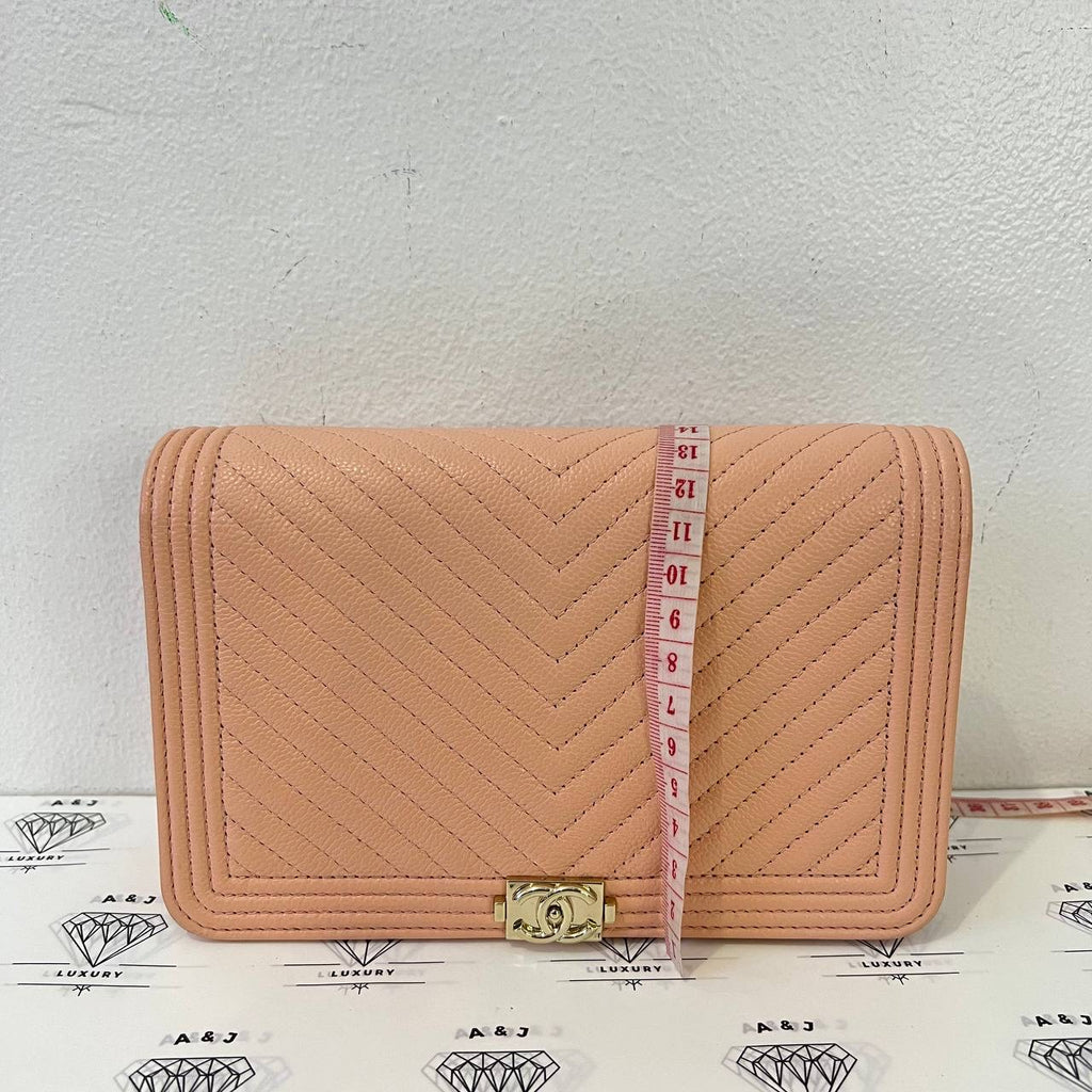 [PRE LOVED] Chanel Leboy Wallet on Chain in Peach Chevron Caviar Leather GHW (microchipped)