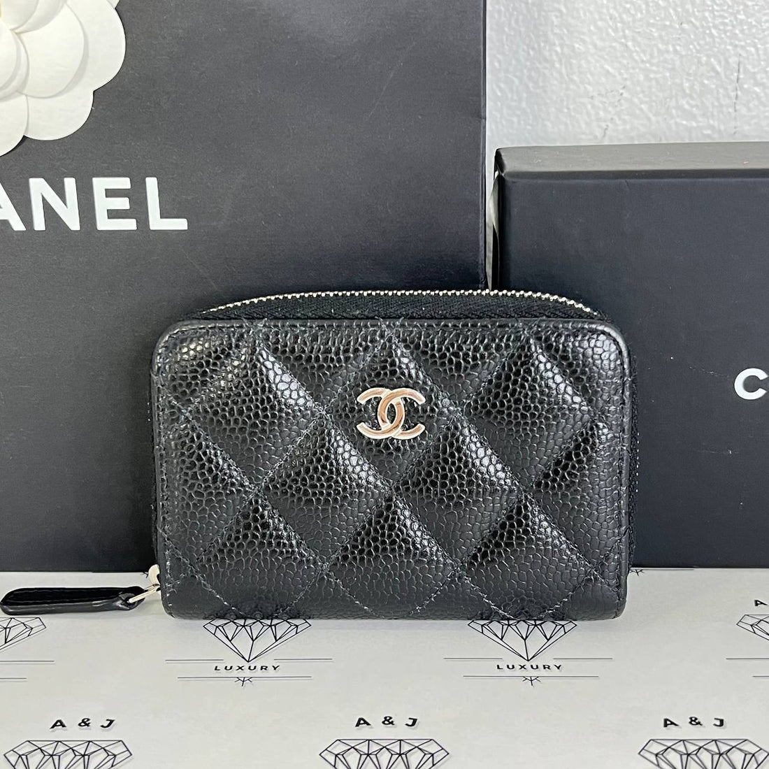 [PRE LOVED] Chanel Zippy Cardholder in Black Caviar SHW (microchipped)