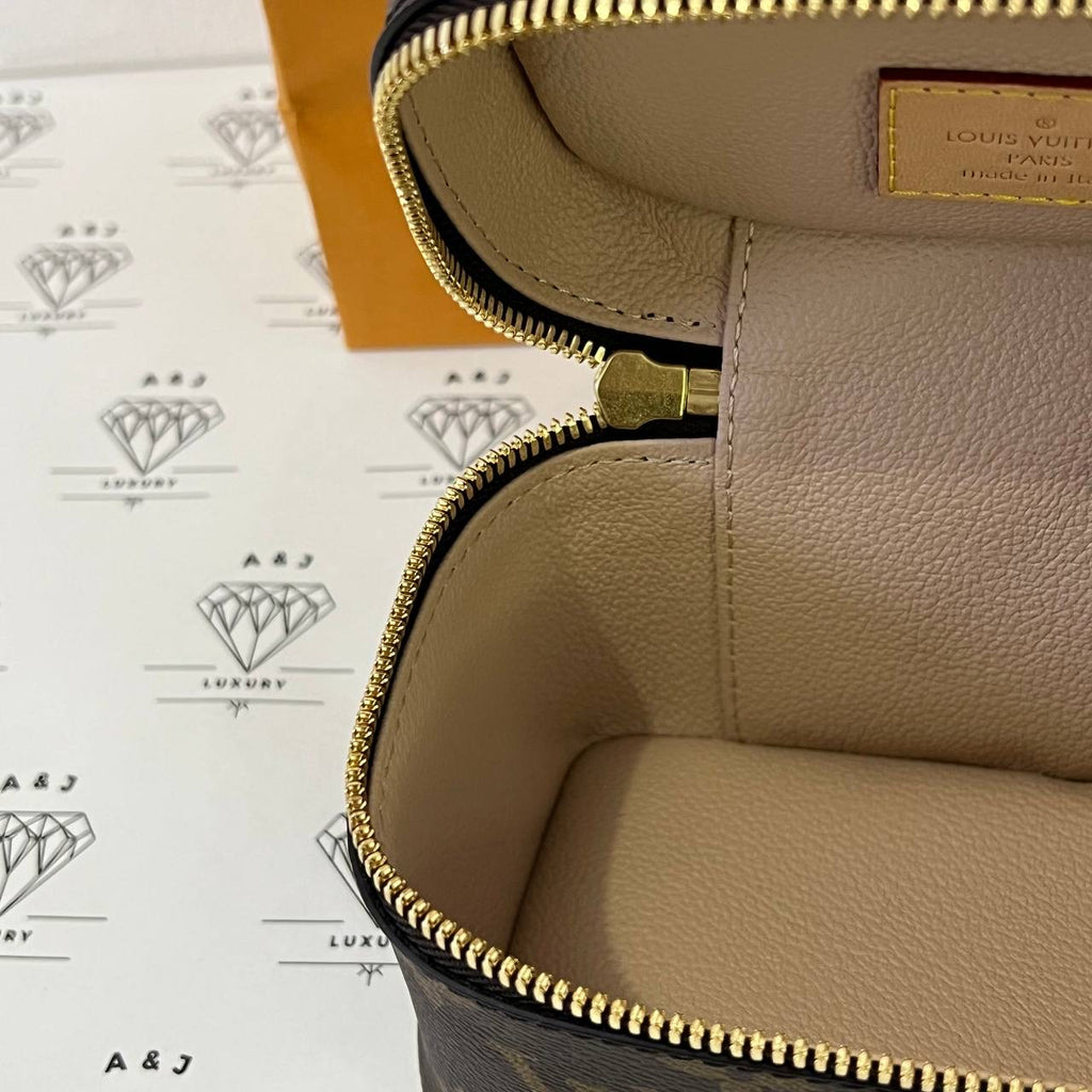 [PRE LOVED] Louis Vuitton Nice Nano in Monogram Canvass (microchipped)