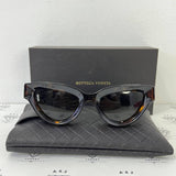 [BRAND NEW] Bottega Veneta Cateye Sunglasses in Havana Brown