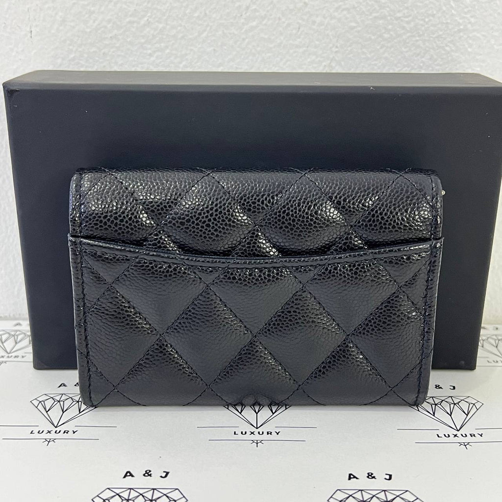 [BRAND NEW] Chanel Seasonal Flap Cardholder with zip in Black Caviar GHW (microchipped)