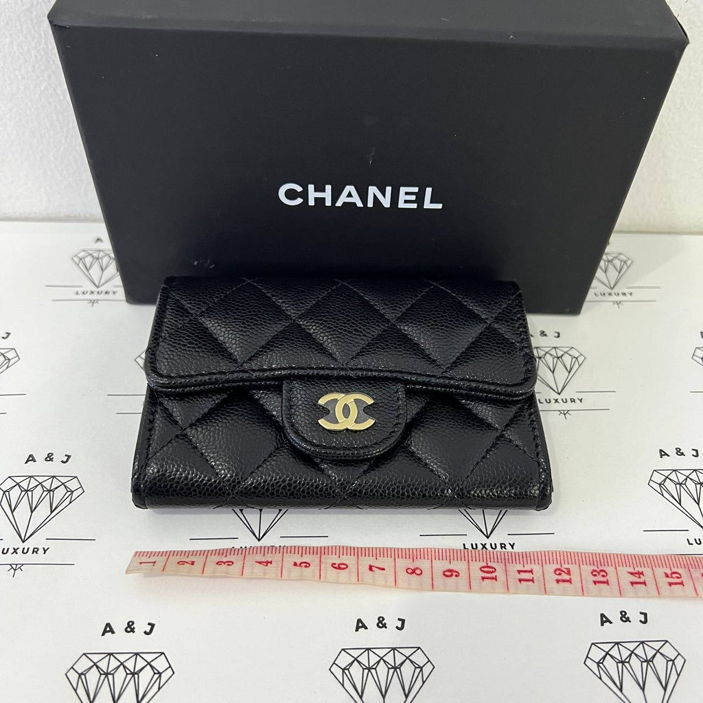 [BRAND NEW] Chanel Seasonal Flap Cardholder with zip in Black Caviar GHW (microchipped)