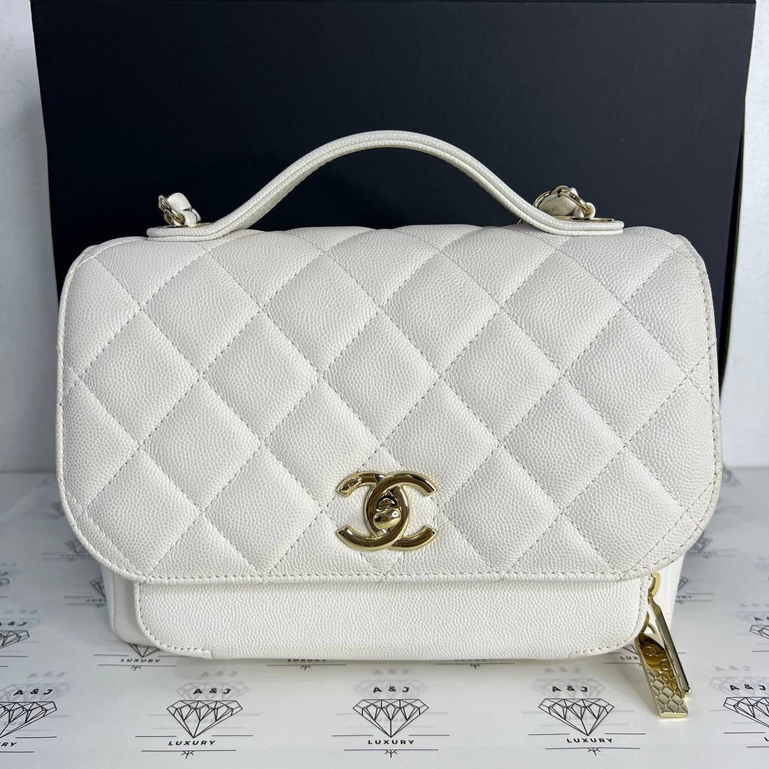 [PRE LOVED] Chanel Medium Business Affinity in White Caviar Leather Light Gold HW (Series 27)