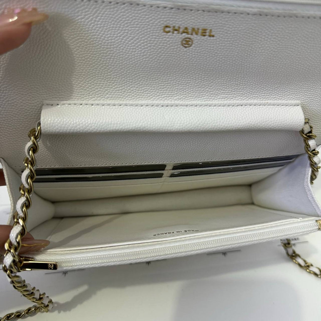 [PRE LOVED] Chanel Classic Wallet on Chain in White Caviar Leather Light Gold HW (microchipped)