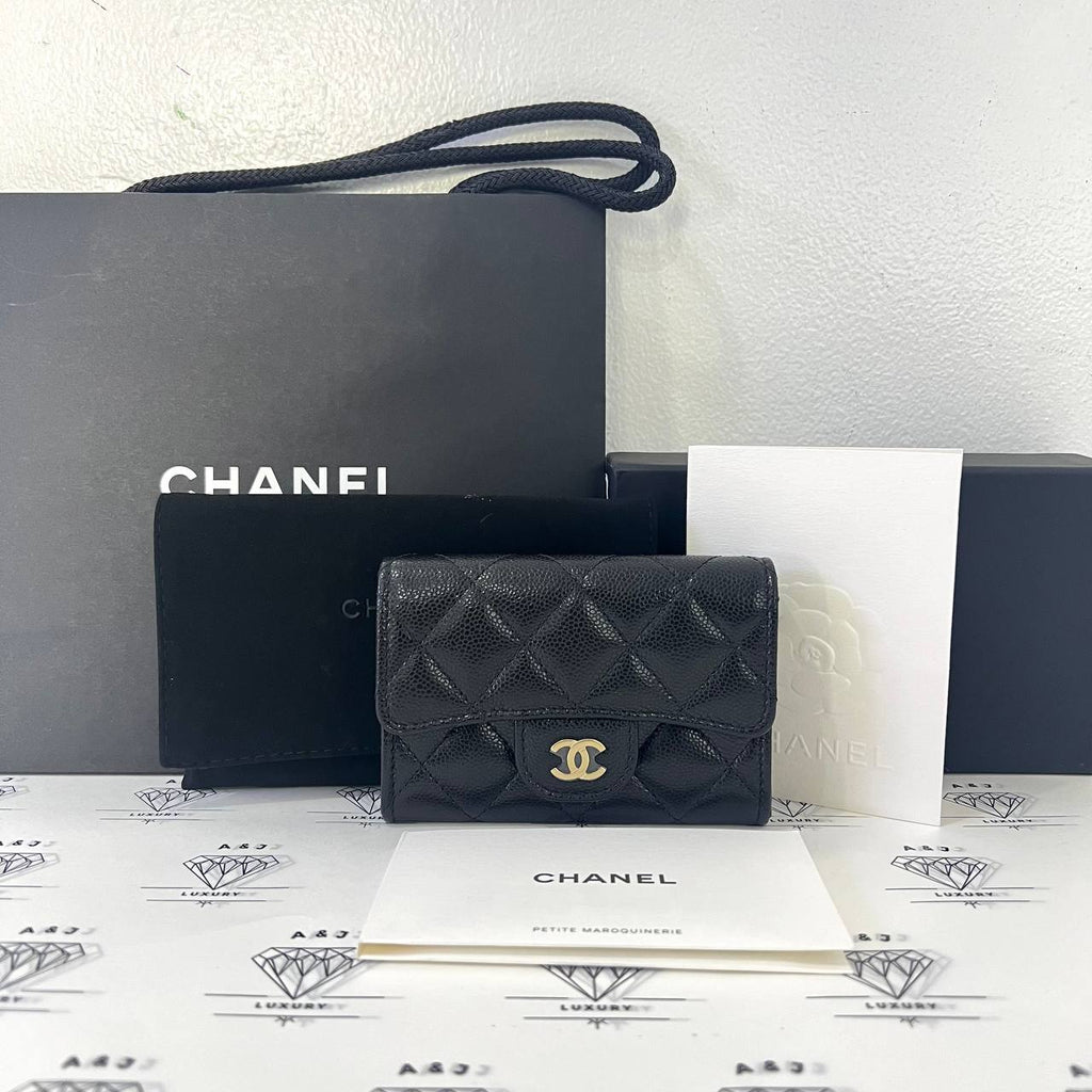 [BRAND NEW] Chanel Seasonal Flap Cardholder with zip in Black Caviar GHW (microchipped)