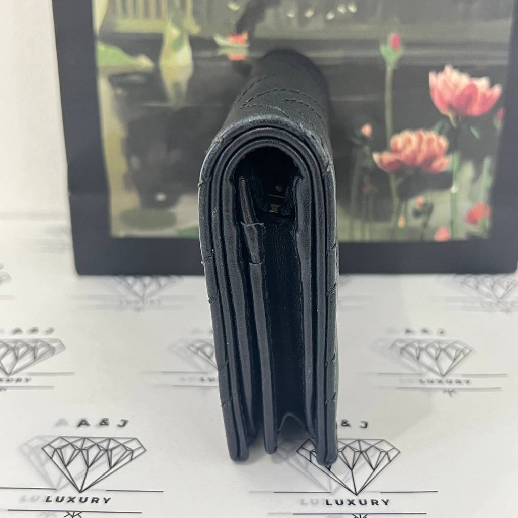 [PRE LOVED] Gucci Marmont Bifold Wallet in Black Matelasse Leather GHW