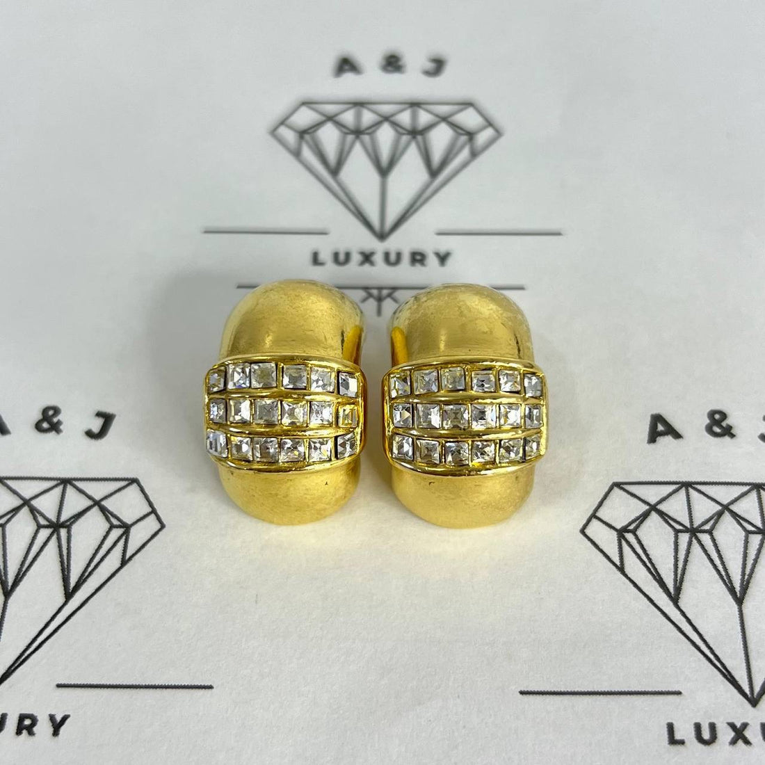 [PRE LOVED] Christian Dior Clip On Earrings
