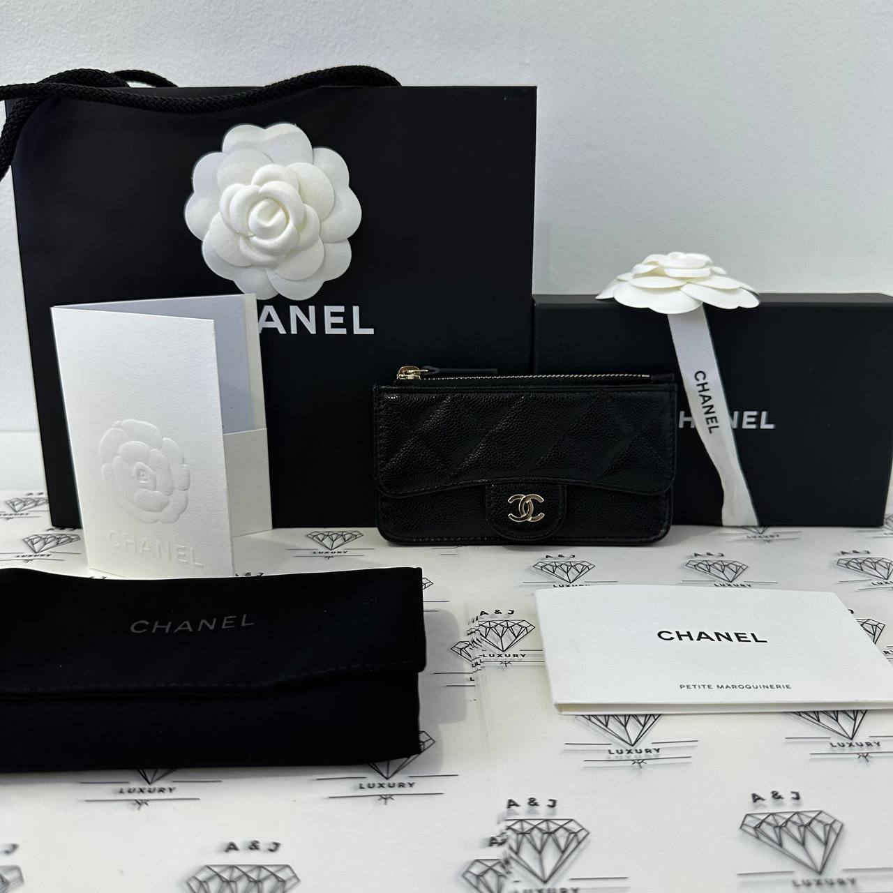 [BRAND NEW] Chanel Seasonal Zip Wallet in Black Caviar GHW (microchipped)