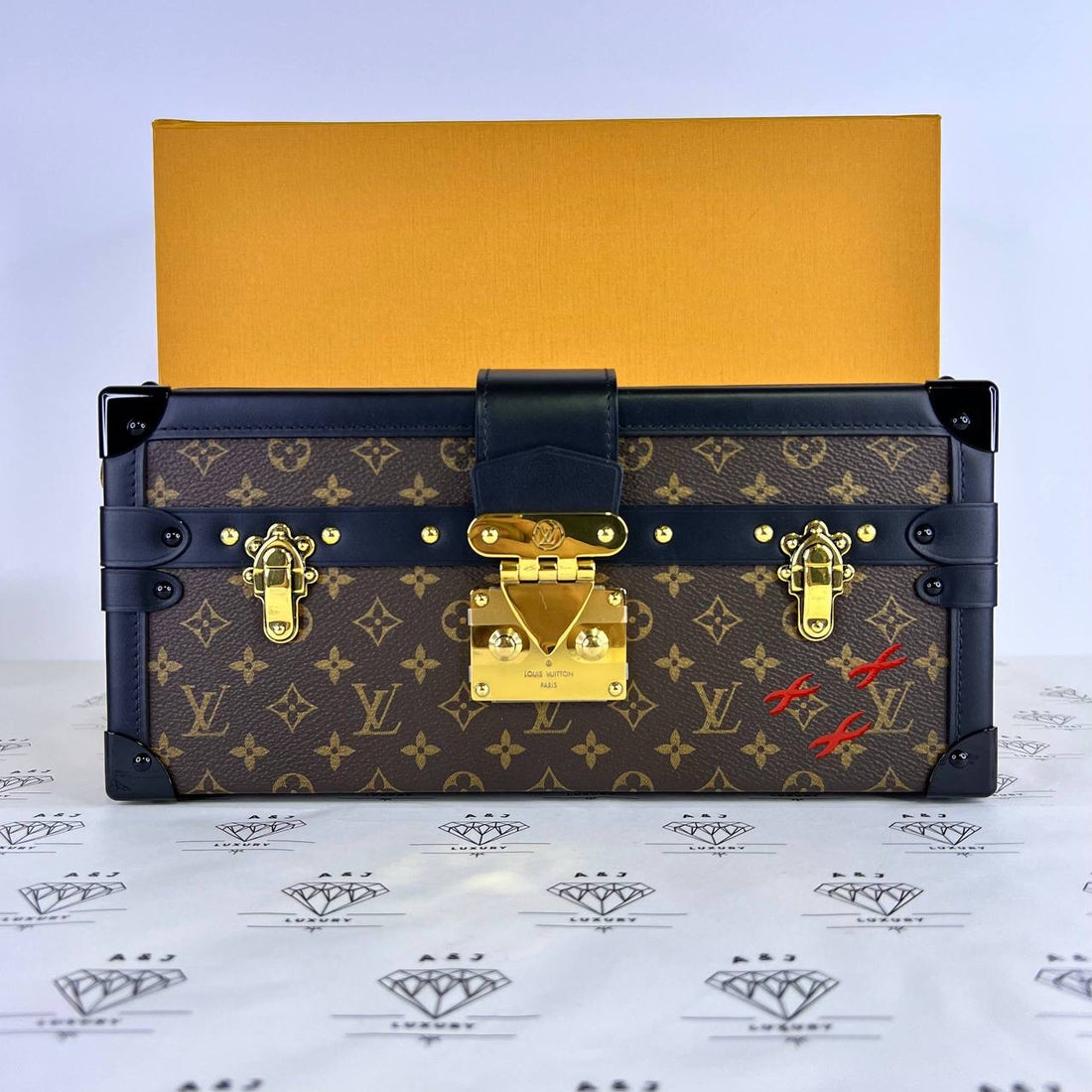 [PRE LOVED] Louis Vuitton Petite Malle East-West in Monogram Canvass GHW (microchipped)