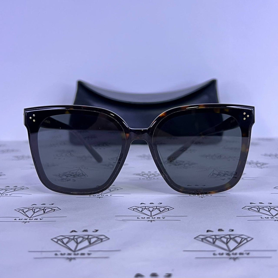 [PRE LOVED] Gentle Monster New Her T1 in Tortoise